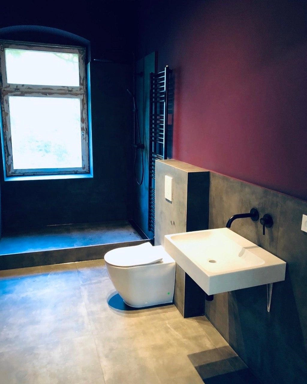 Rekonstrukce koupelen a obklady, instalace topení a instalatérství